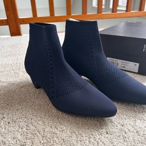 Eileen Fisher Purl bootie. 8.5. NWT